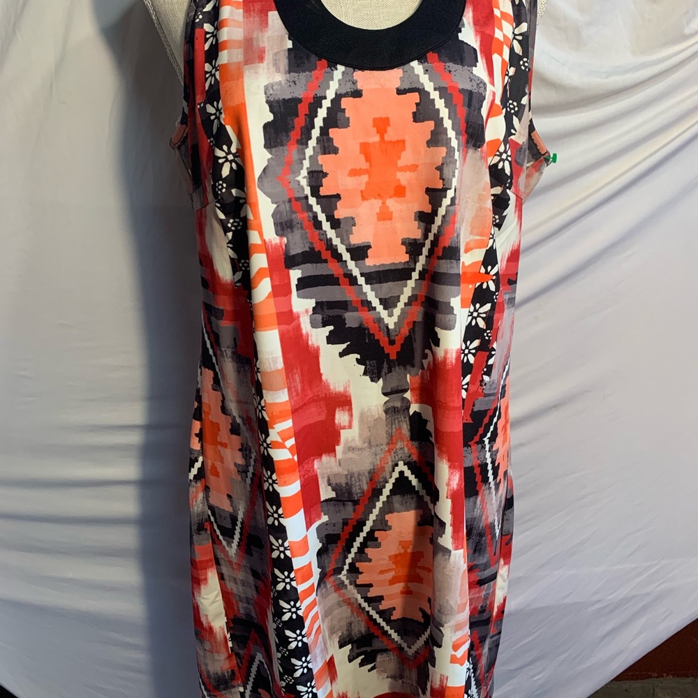 Geometric Sleeveless Dress (Large)